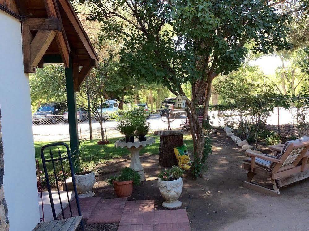 Kern Riverfront Lodge كيرنفيل المظهر الخارجي الصورة